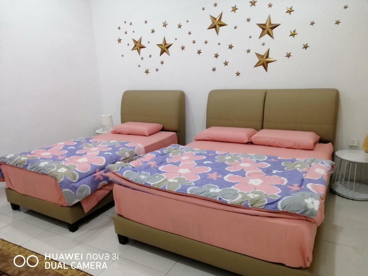 Alyaleesya Homestay Teres 伯恩仓 外观 照片